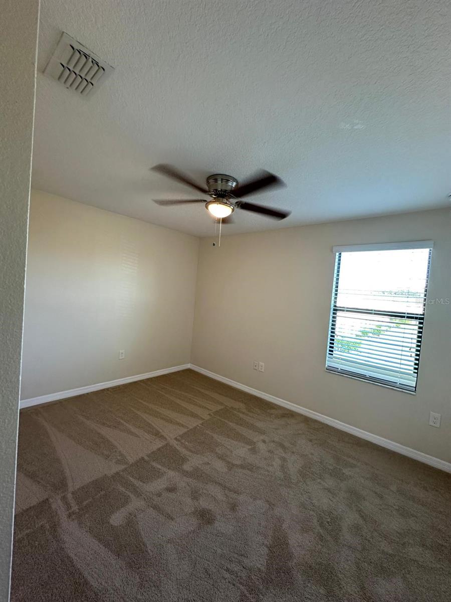 OAK RIDGE PLACE - Residential Lease