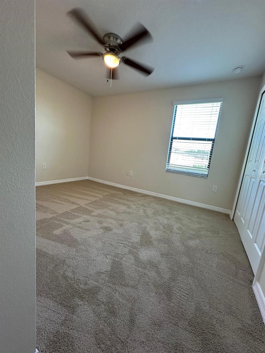 OAK RIDGE PLACE - Residential Lease
