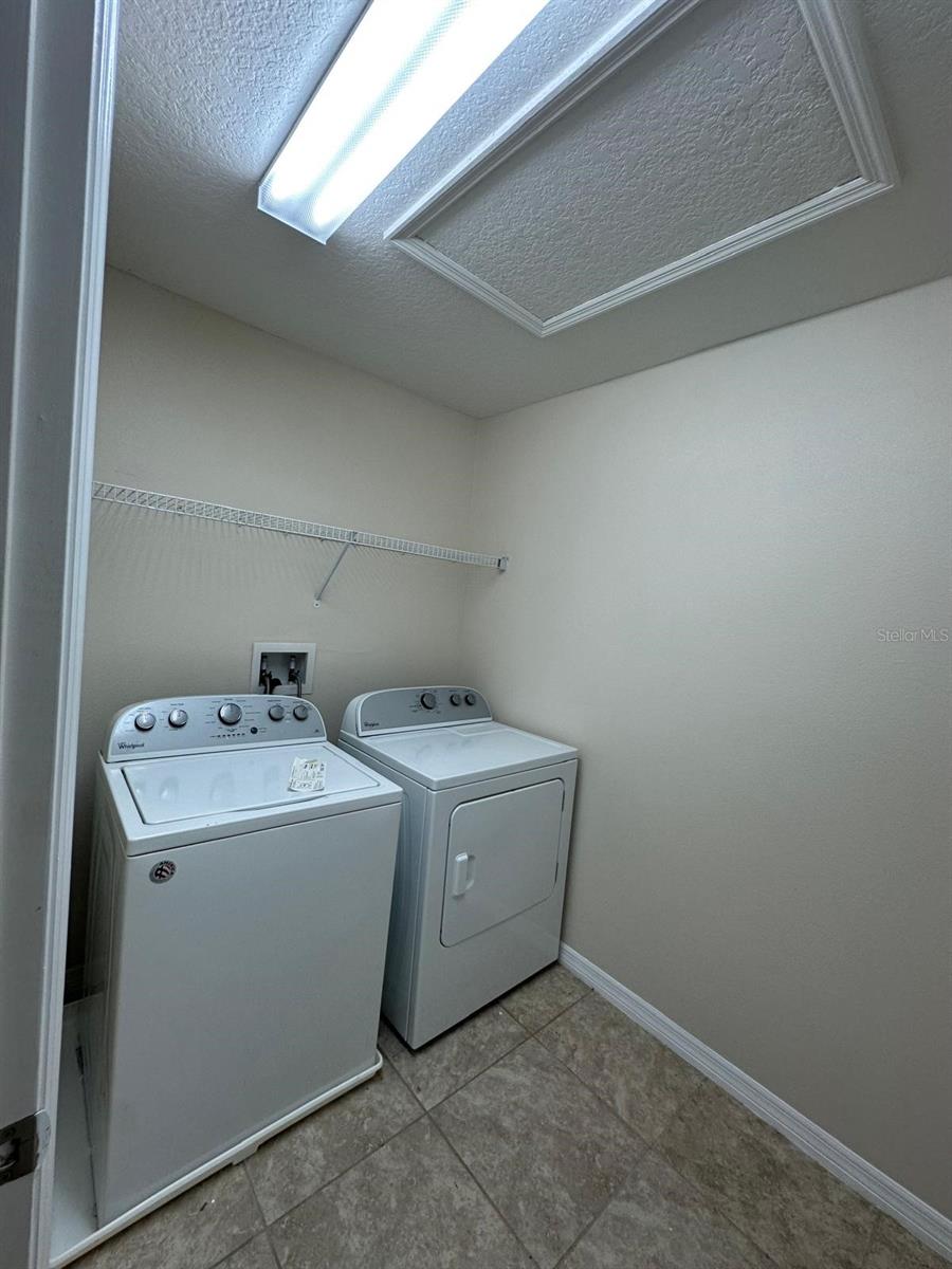 OAK RIDGE PLACE - Residential Lease