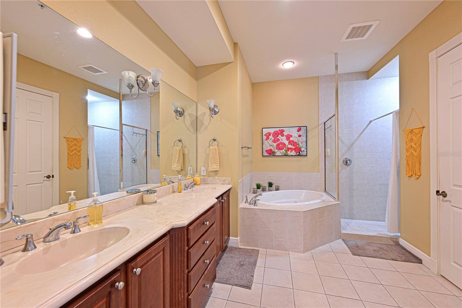 GRANDE OAKS PRESERVE - Residential