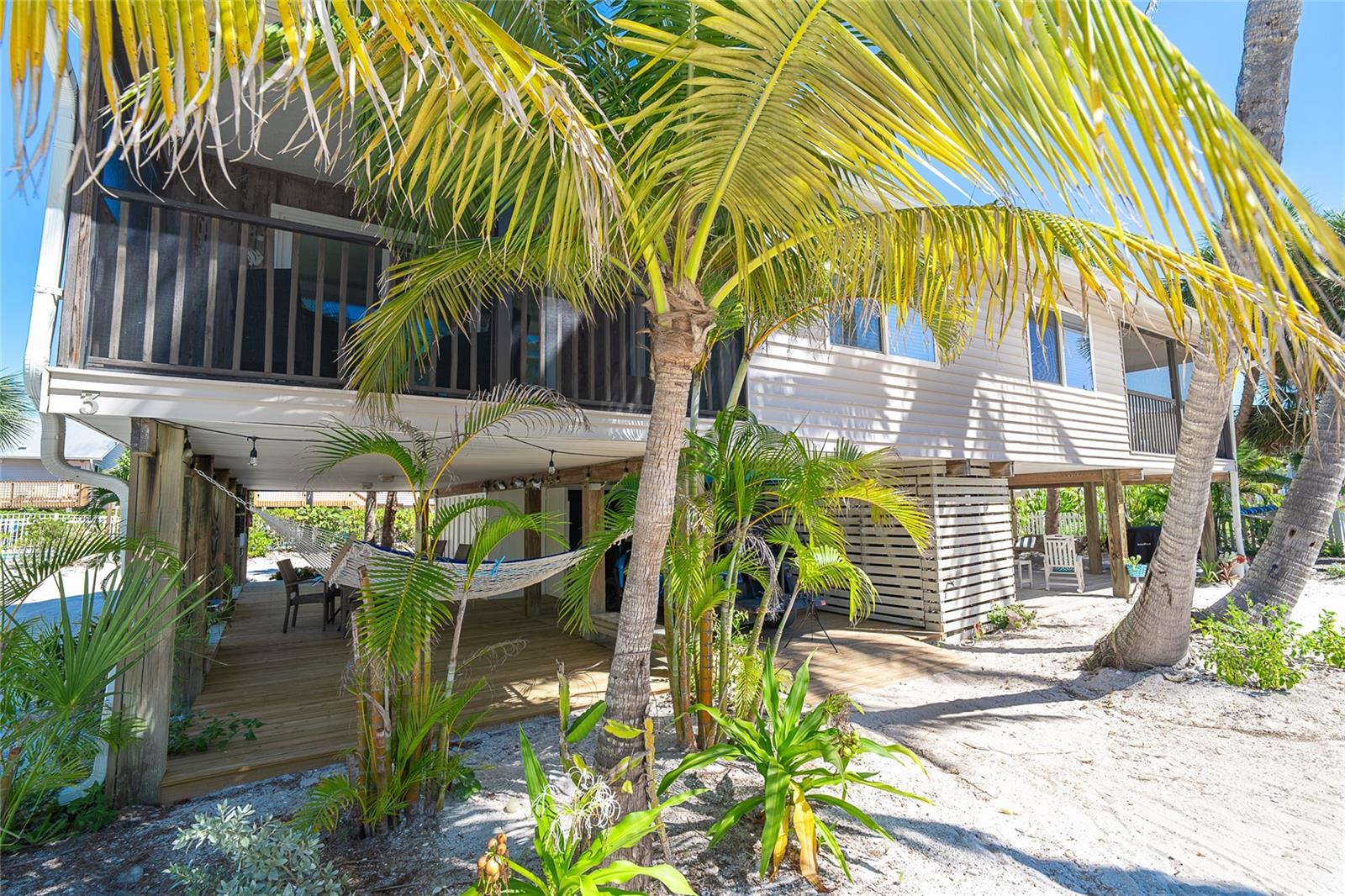 ISLAND HOUSE PH 01 BLDG 02 - Residential