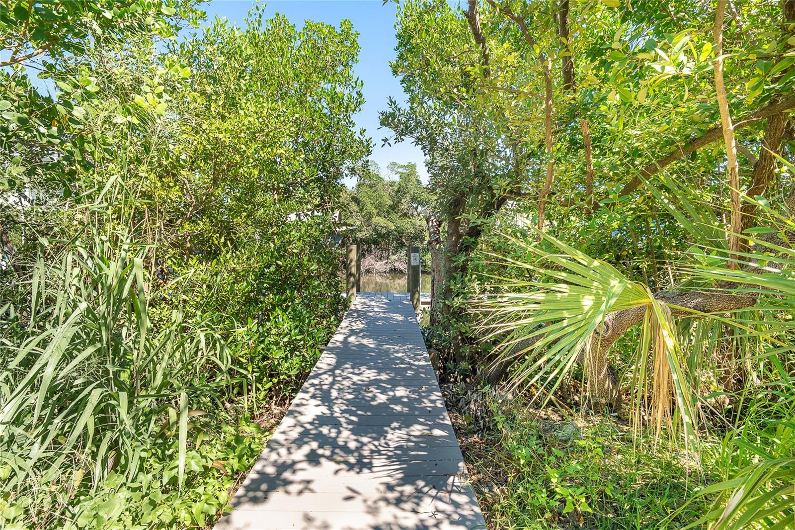 ISLAND HOUSE PH 01 BLDG 02 - Residential