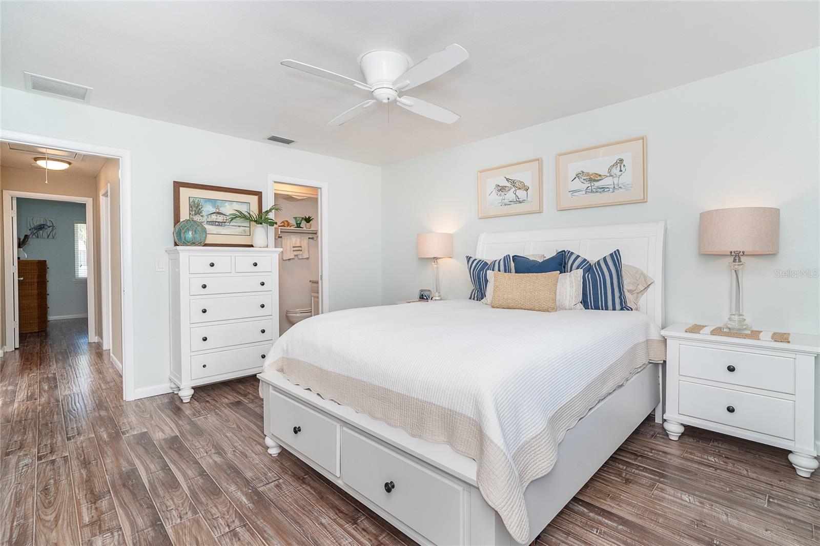 ISLAND HOUSE PH 01 BLDG 02 - Residential