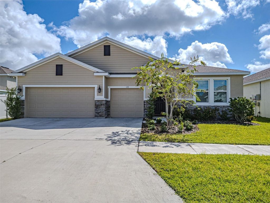 Photo of 528 Ocean Spray Drive, Ruskin, FL 33570 (MLS # TB8425549)