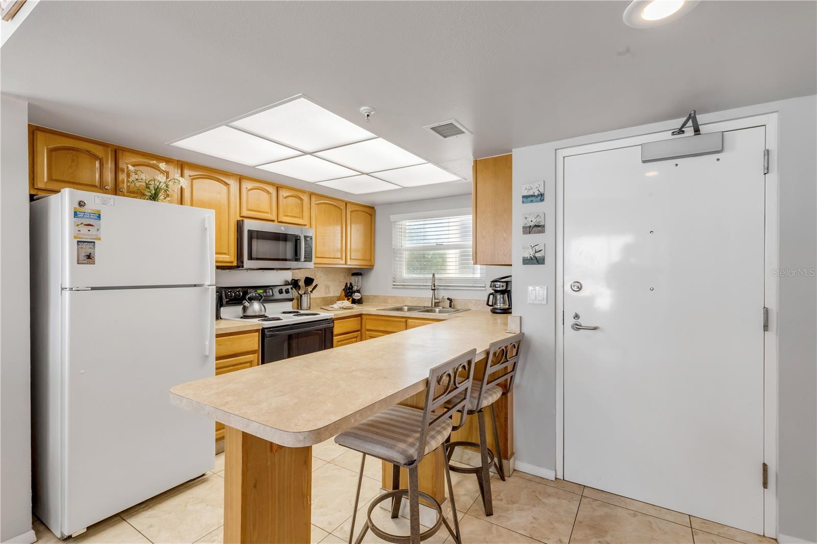 425 S ATLANTIC AVENUE 301