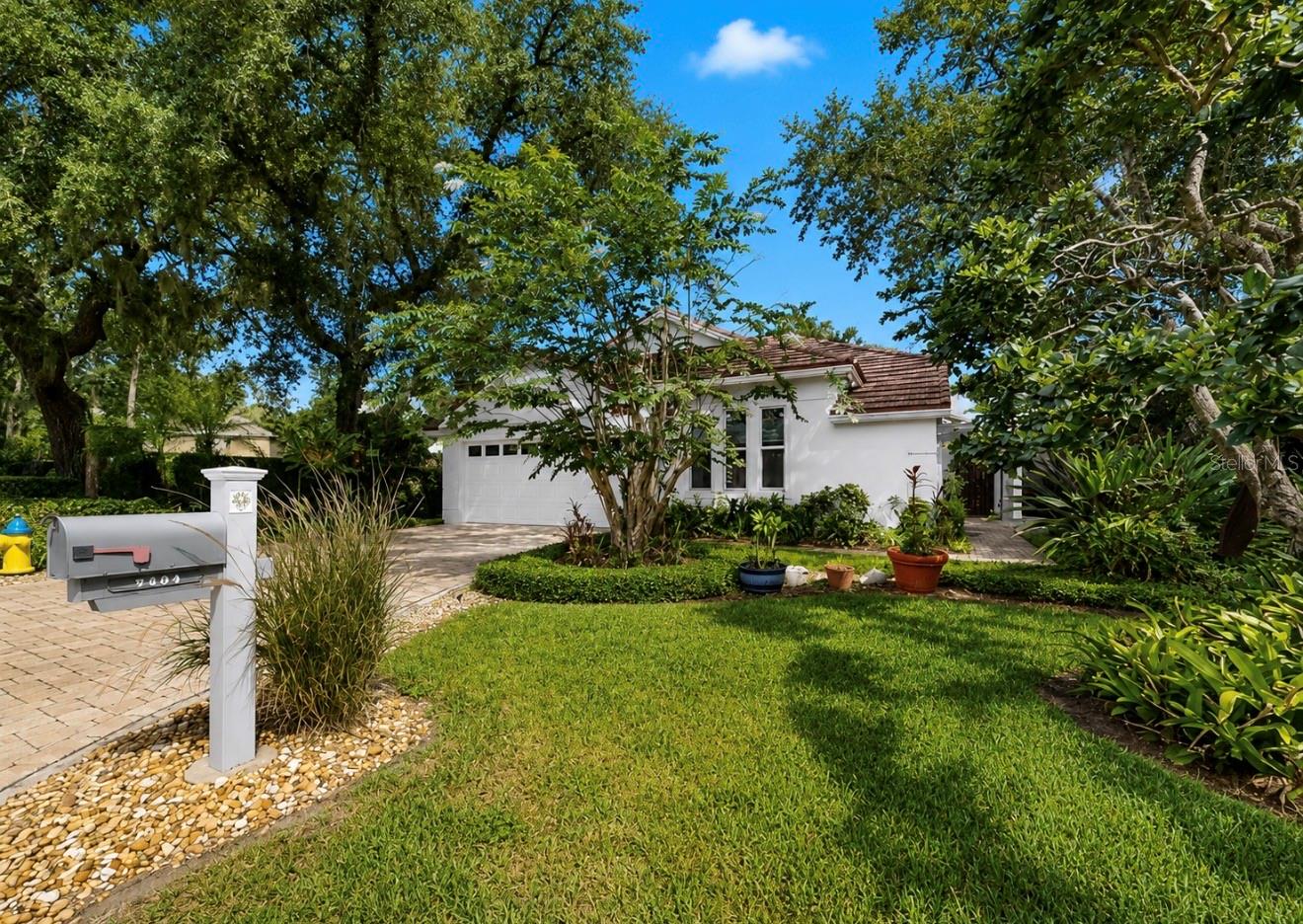 5204 GREEN FOREST COURT