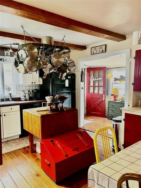 Tiny photo for 908 N Clayton Street, Mount Dora, FL 32757 (MLS # G5106143)