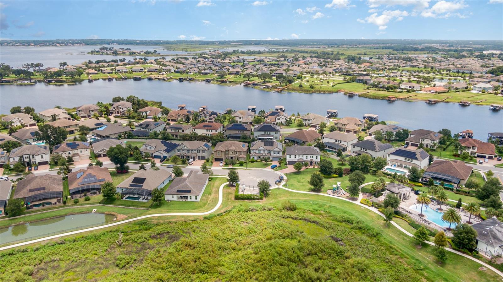 TWINWATERS - Residential