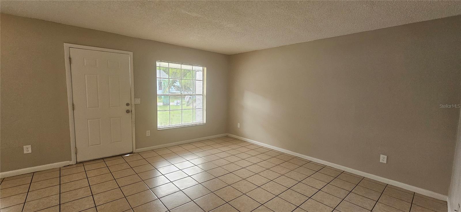 ELLICHS - Residential Lease