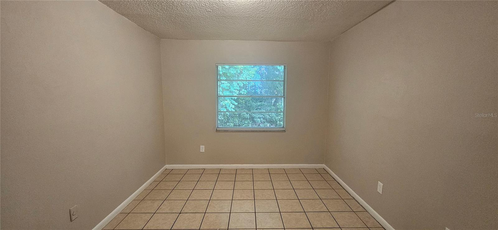 ELLICHS - Residential Lease