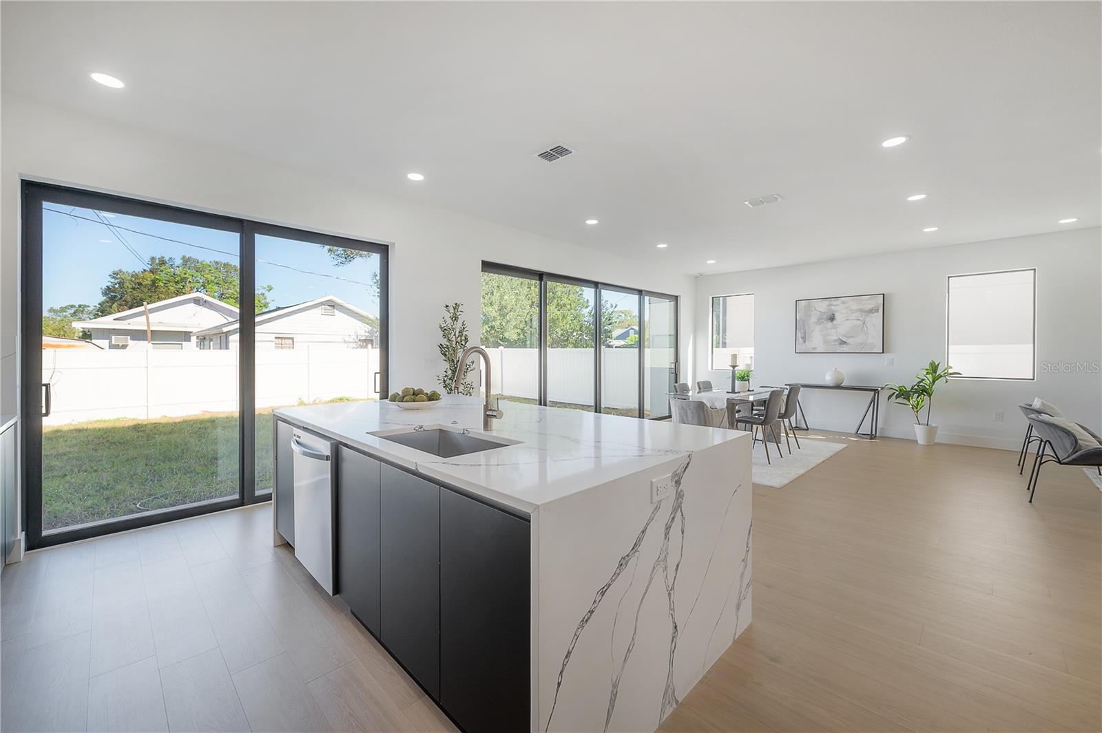 AVALON - Residential Lease