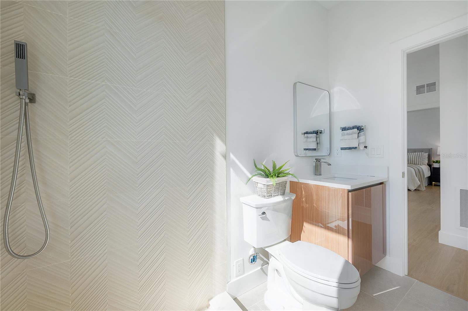 AVALON - Residential Lease