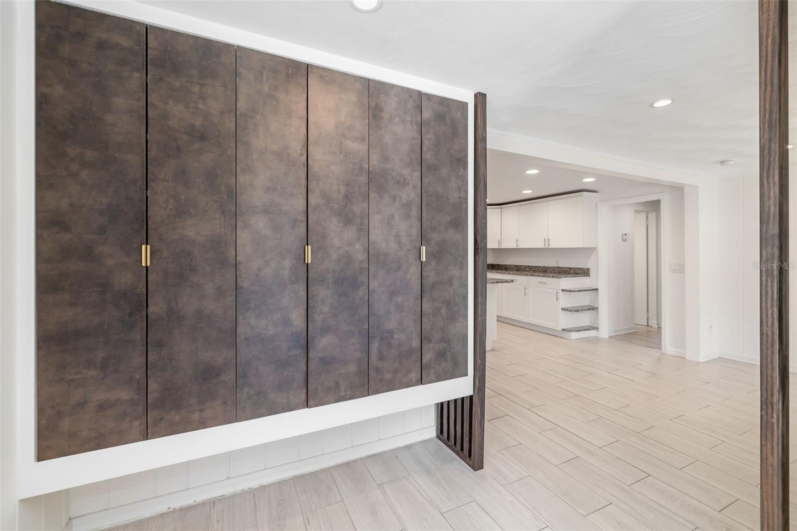 PINE VIEW TERRACE - Residential