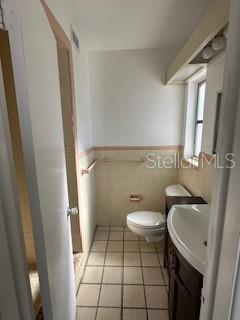 BELLEAIR MANOR - Residential Lease