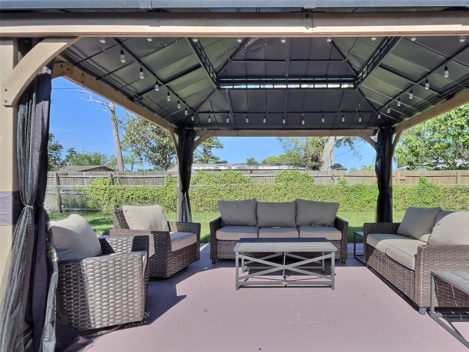 SOUTH GATE RIDGE 04 - Residential Lease