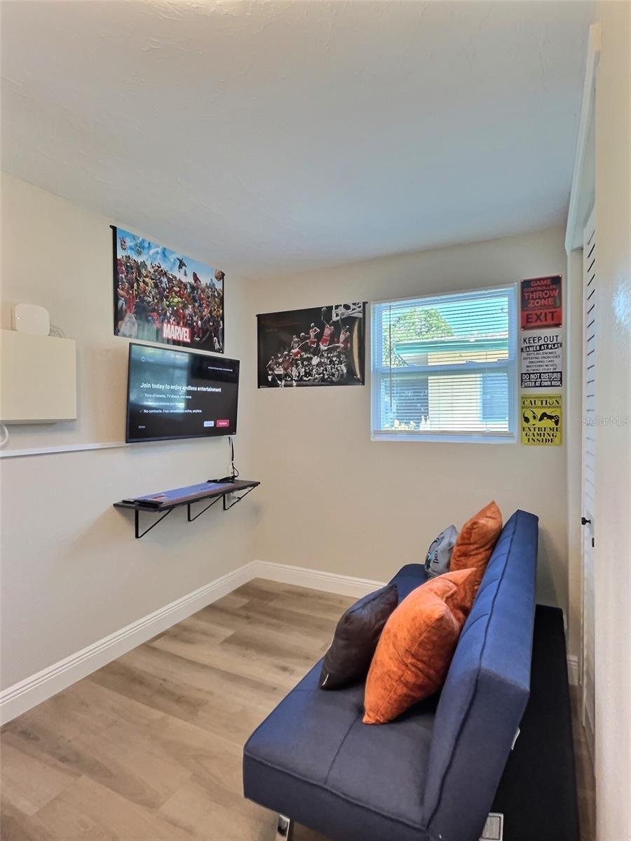 SOUTH GATE RIDGE 04 - Residential Lease