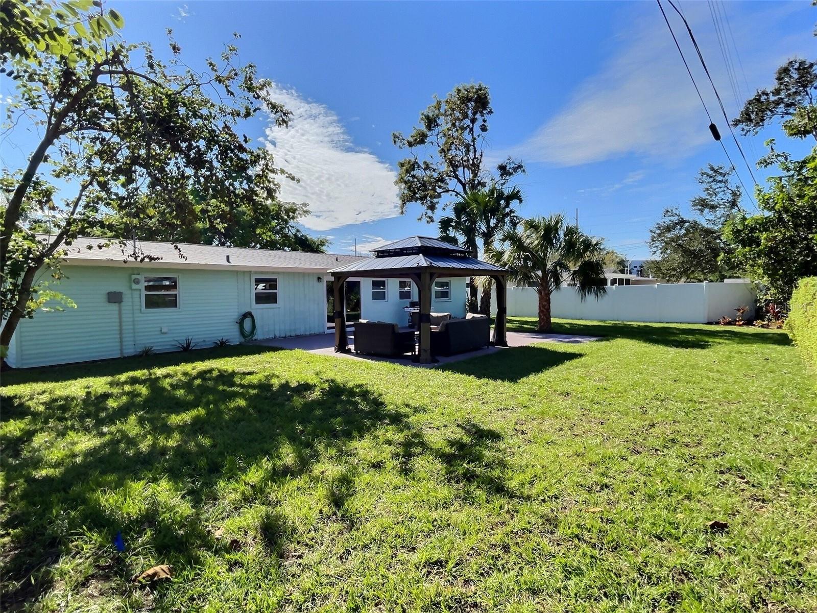 SOUTH GATE RIDGE 04 - Residential Lease