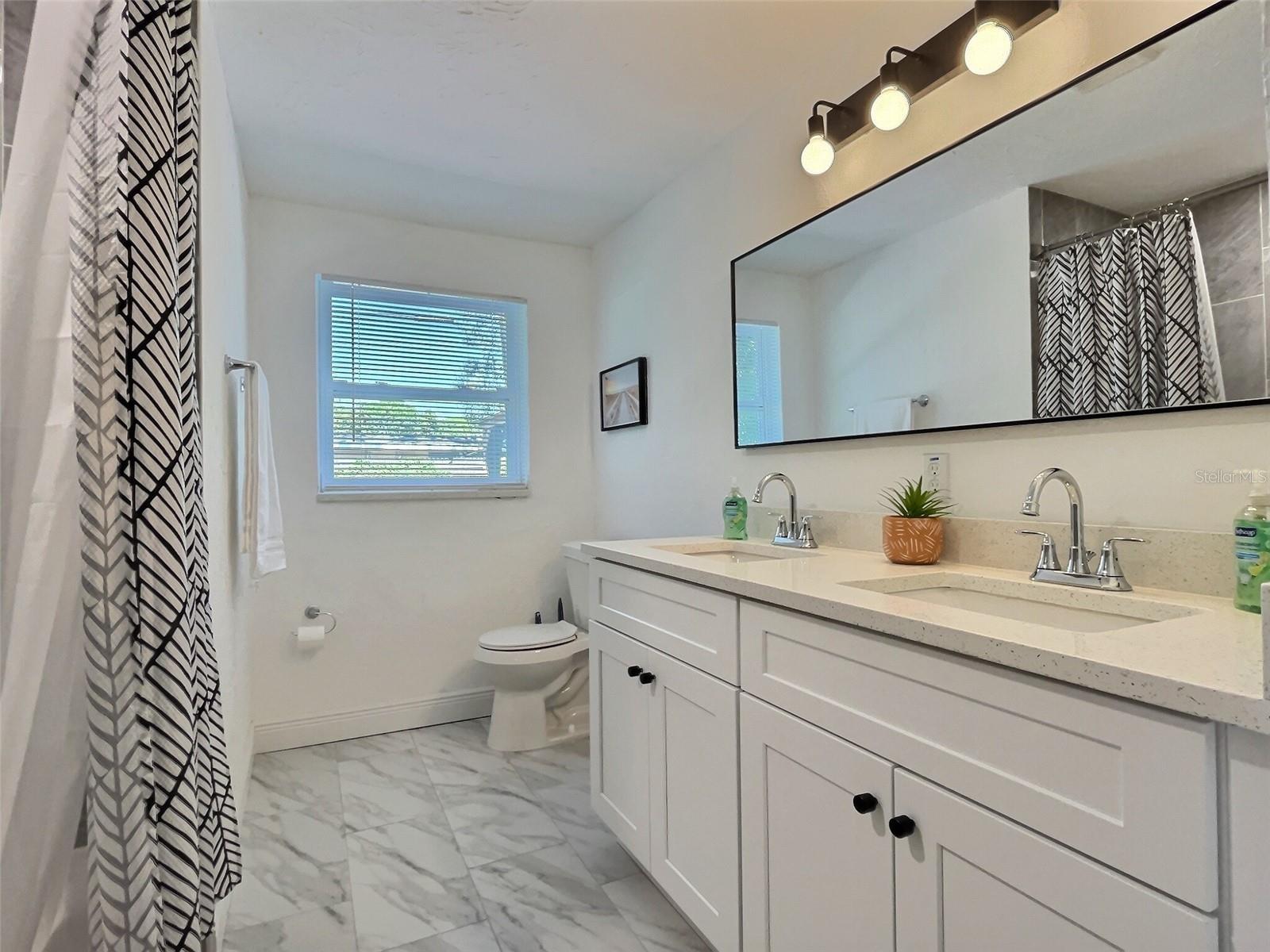 SOUTH GATE RIDGE 04 - Residential Lease