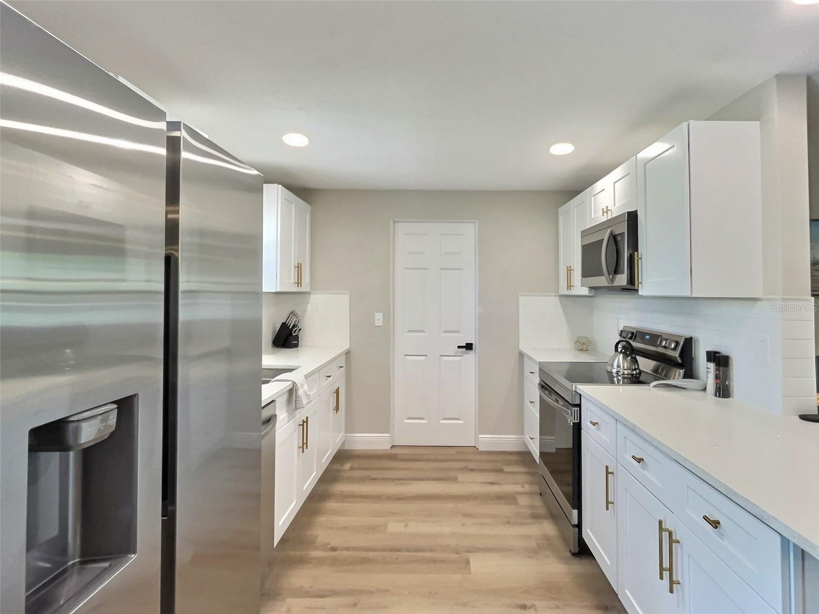 SOUTH GATE RIDGE 04 - Residential Lease