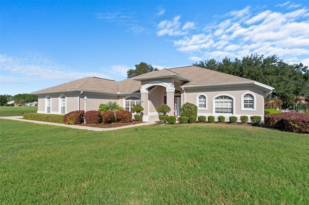 Photo of 1144 E Whirl Away Circle, Inverness, FL 34453 (MLS # OM734055)