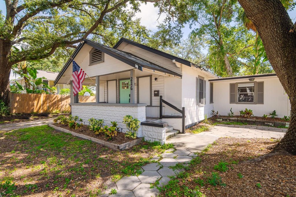 Photo of 216 29th Street S, St Petersburg, FL 33712 (MLS # TB8428234)