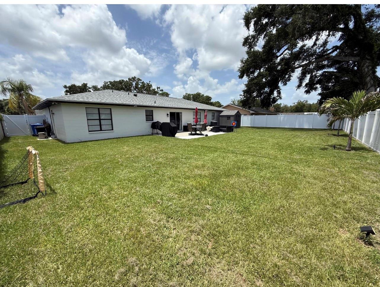 OAK MONT UNIT 05 - Residential