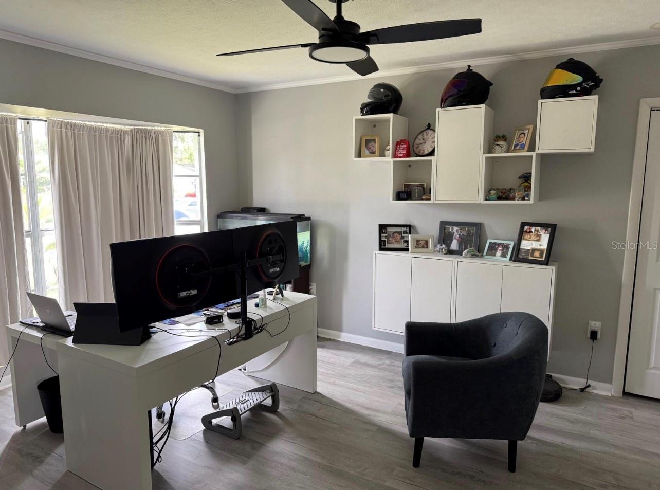 OAK MONT UNIT 05 - Residential