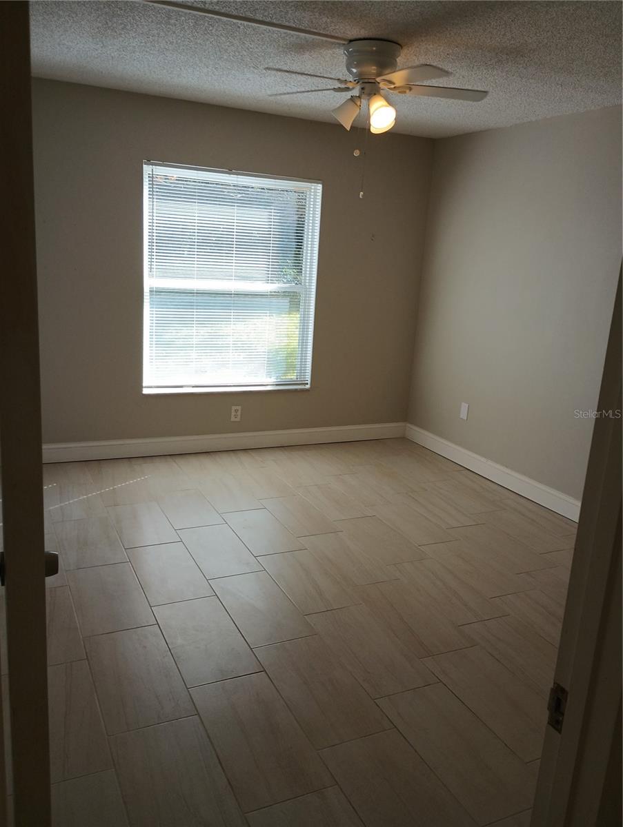 GREEN DOLPHIN PARK CONDO - Residential