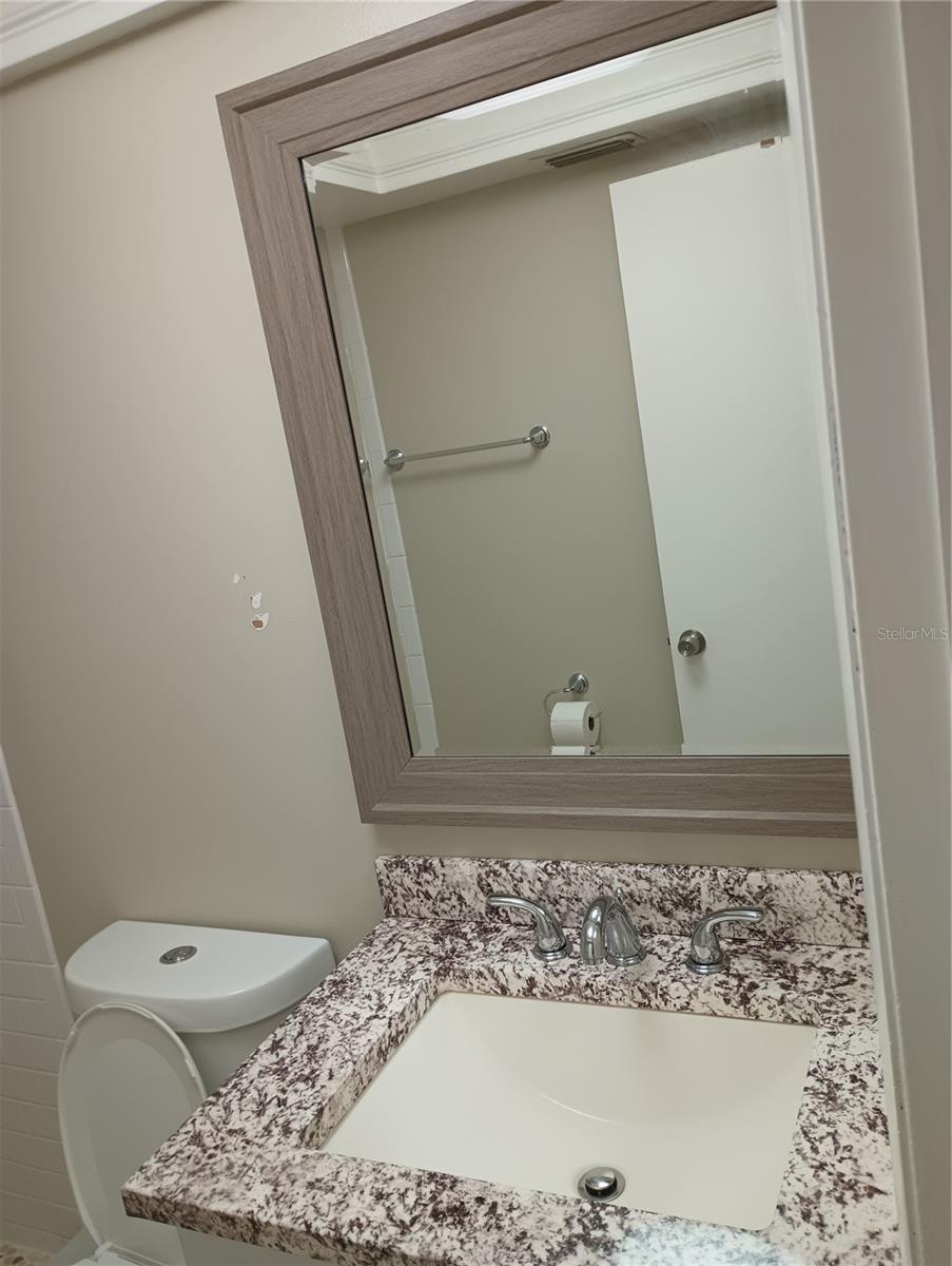 GREEN DOLPHIN PARK CONDO - Residential