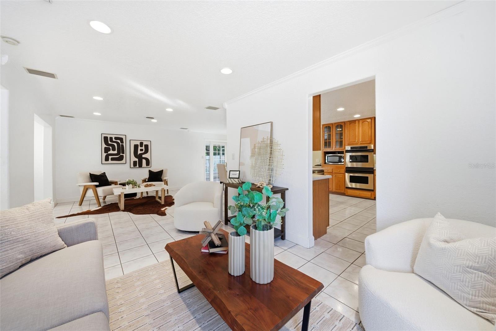 BEL AIR MANOR - Residential