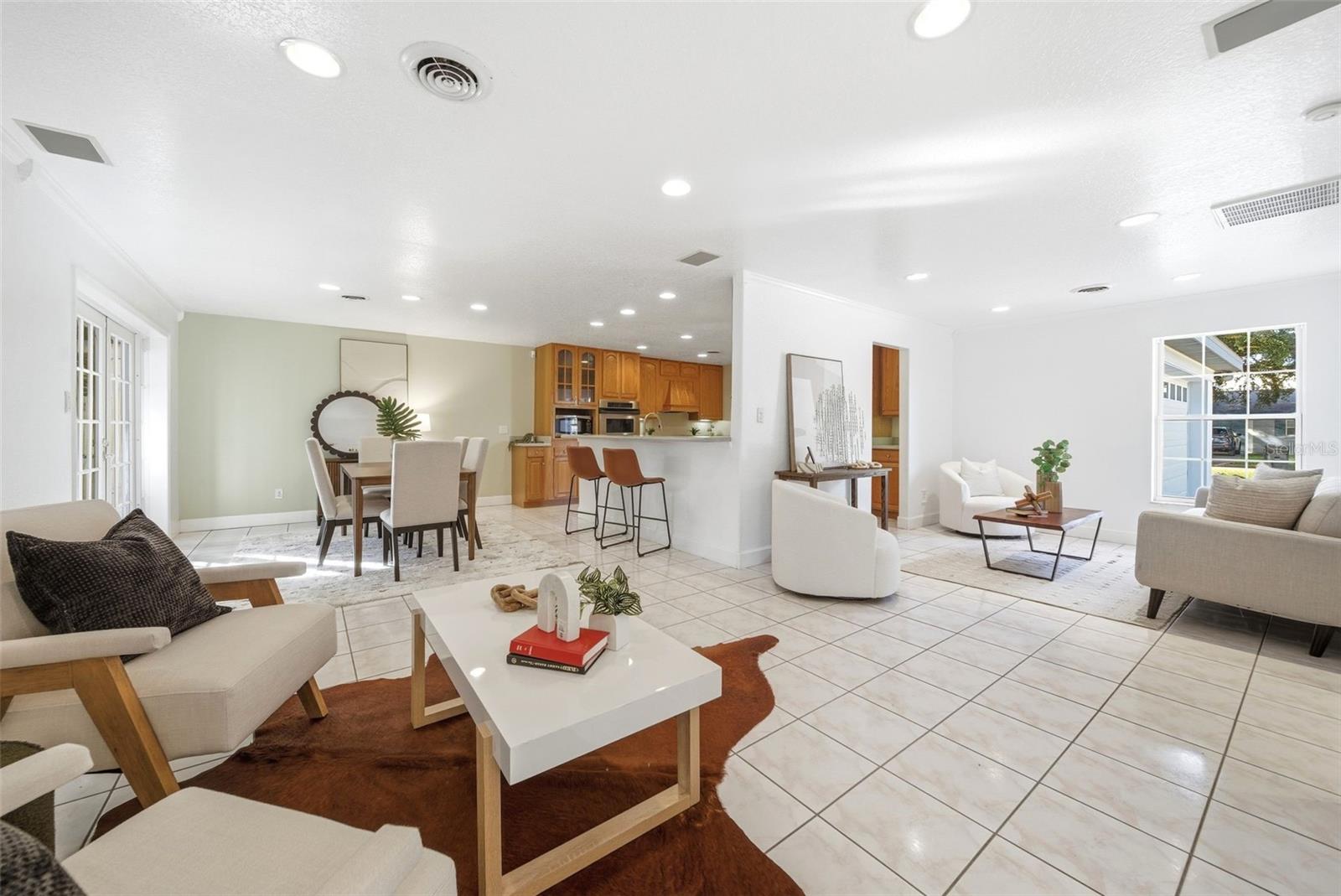 BEL AIR MANOR - Residential