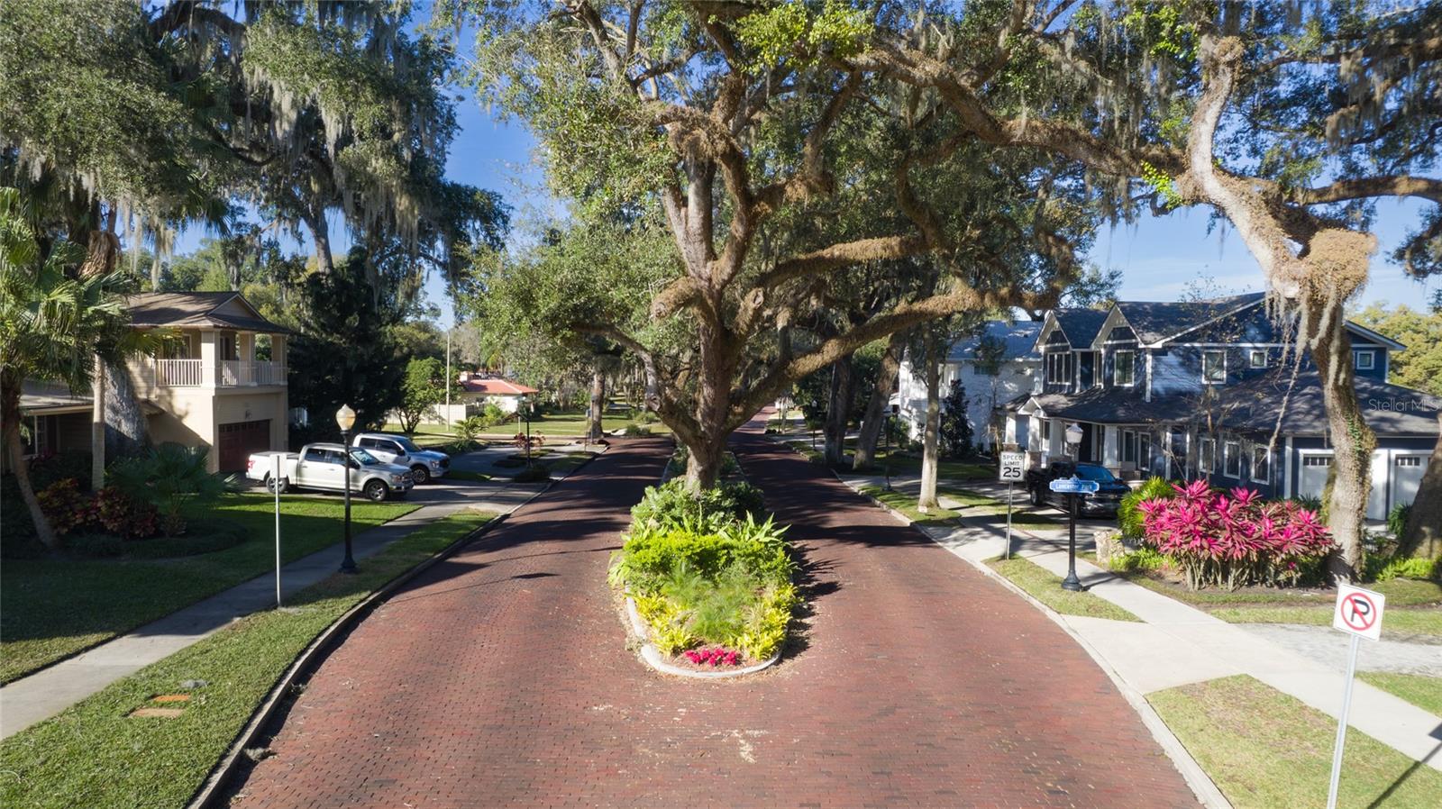 1516 LANCASTER DRIVE