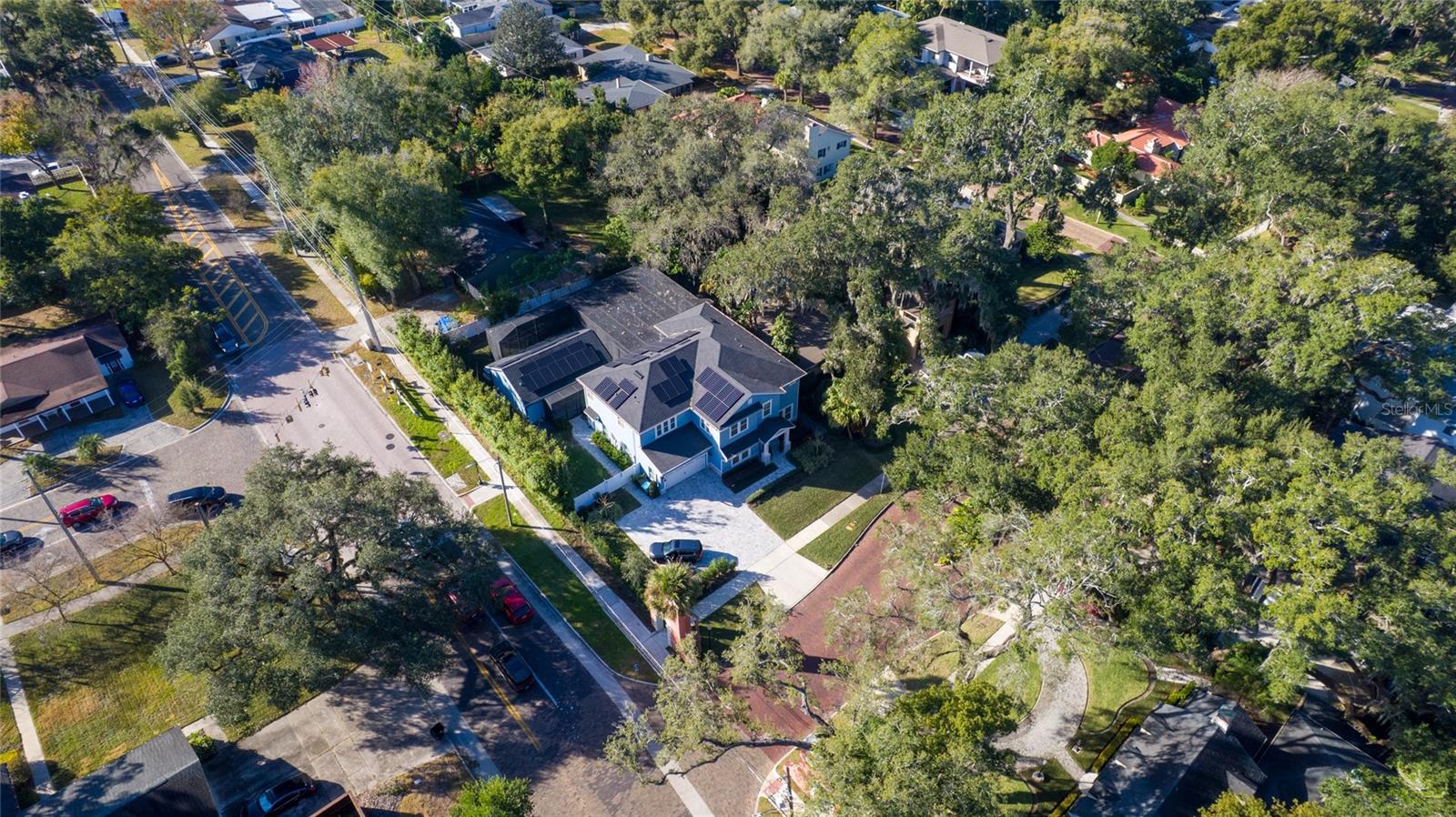 1516 LANCASTER DRIVE