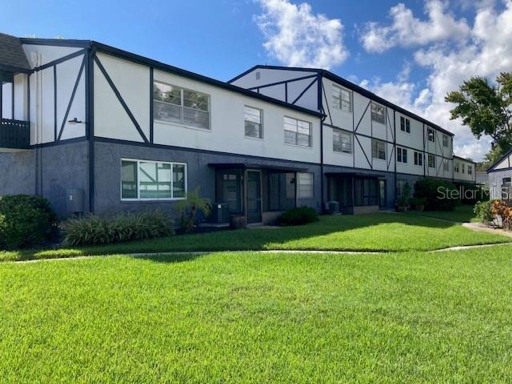 Photo of 1137 King Arthur Court #503, Dunedin, FL 34698 (MLS # TB8416186)