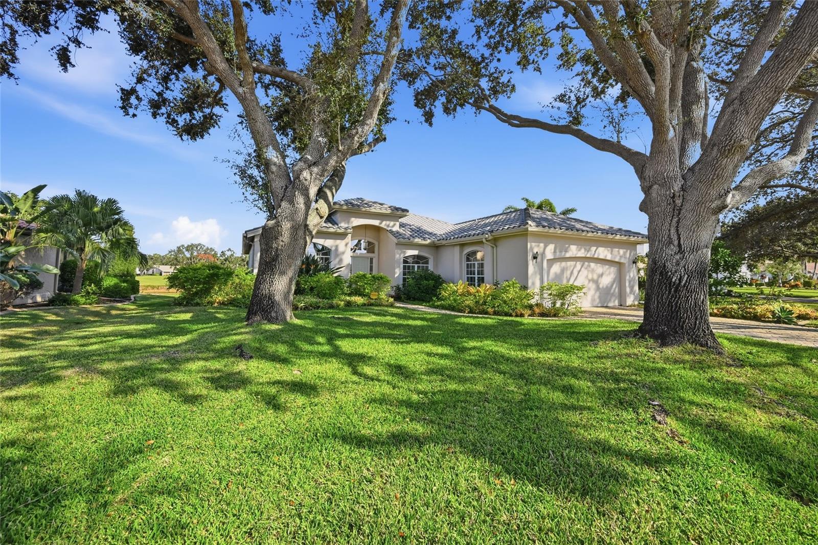 DEVONSHIRE PLACE - Residential