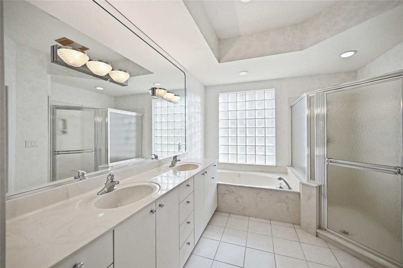 DEVONSHIRE PLACE - Residential