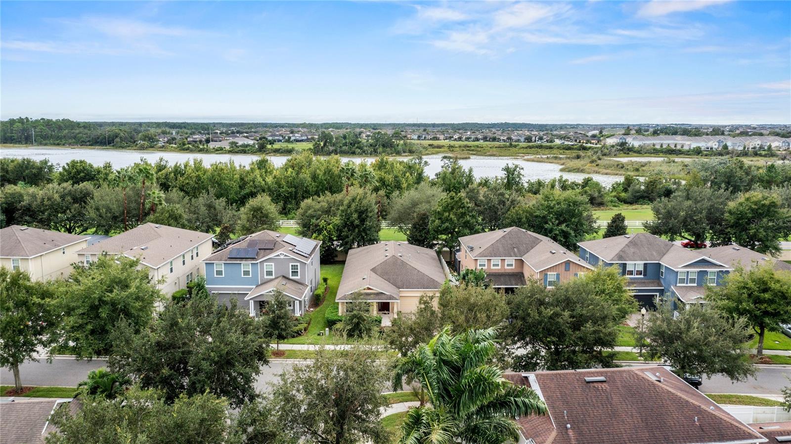 SUMMERLAKE - Residential
