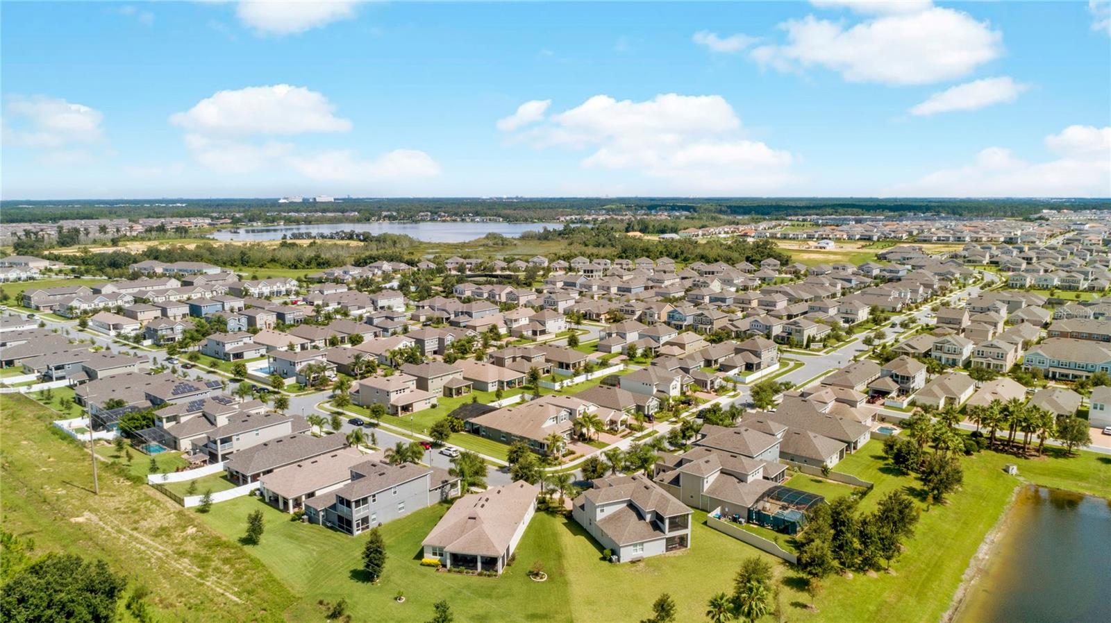 SUMMERLAKE - Residential