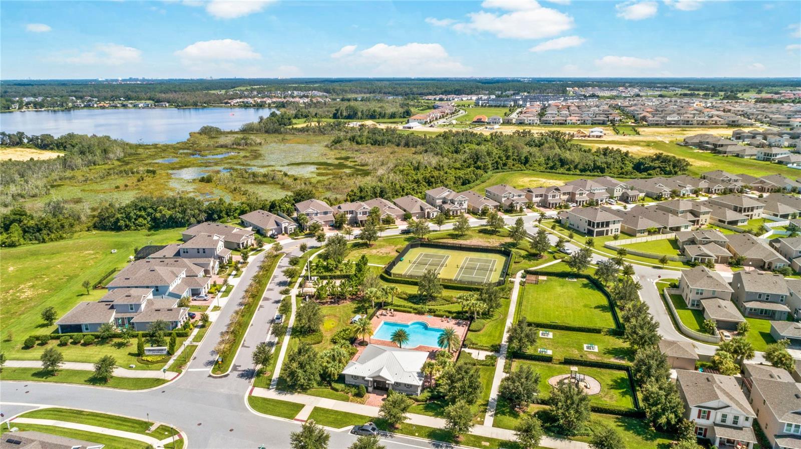 SUMMERLAKE - Residential