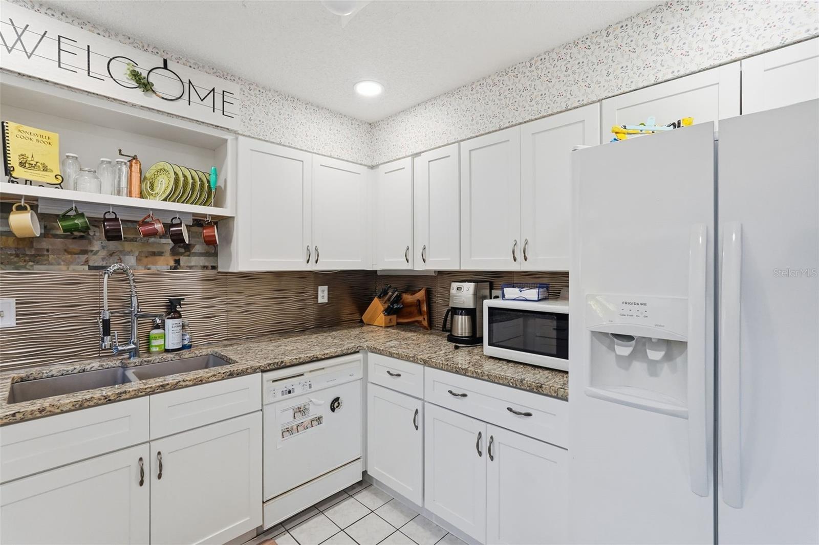 SUNRISE GOLF CLUB PH I - Residential