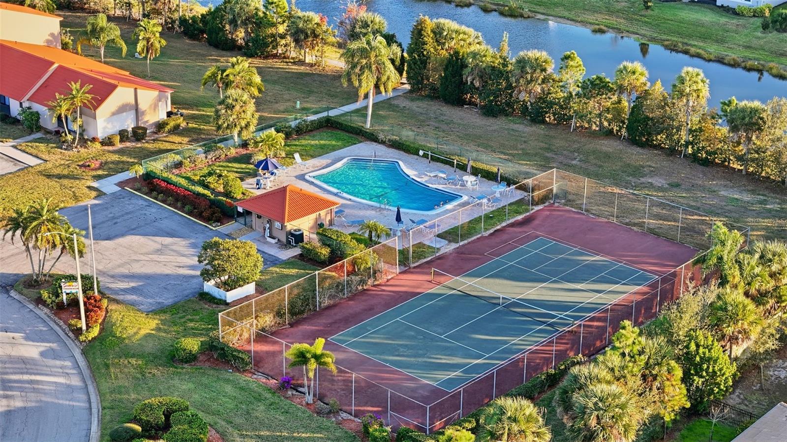 SUNRISE GOLF CLUB PH I - Residential