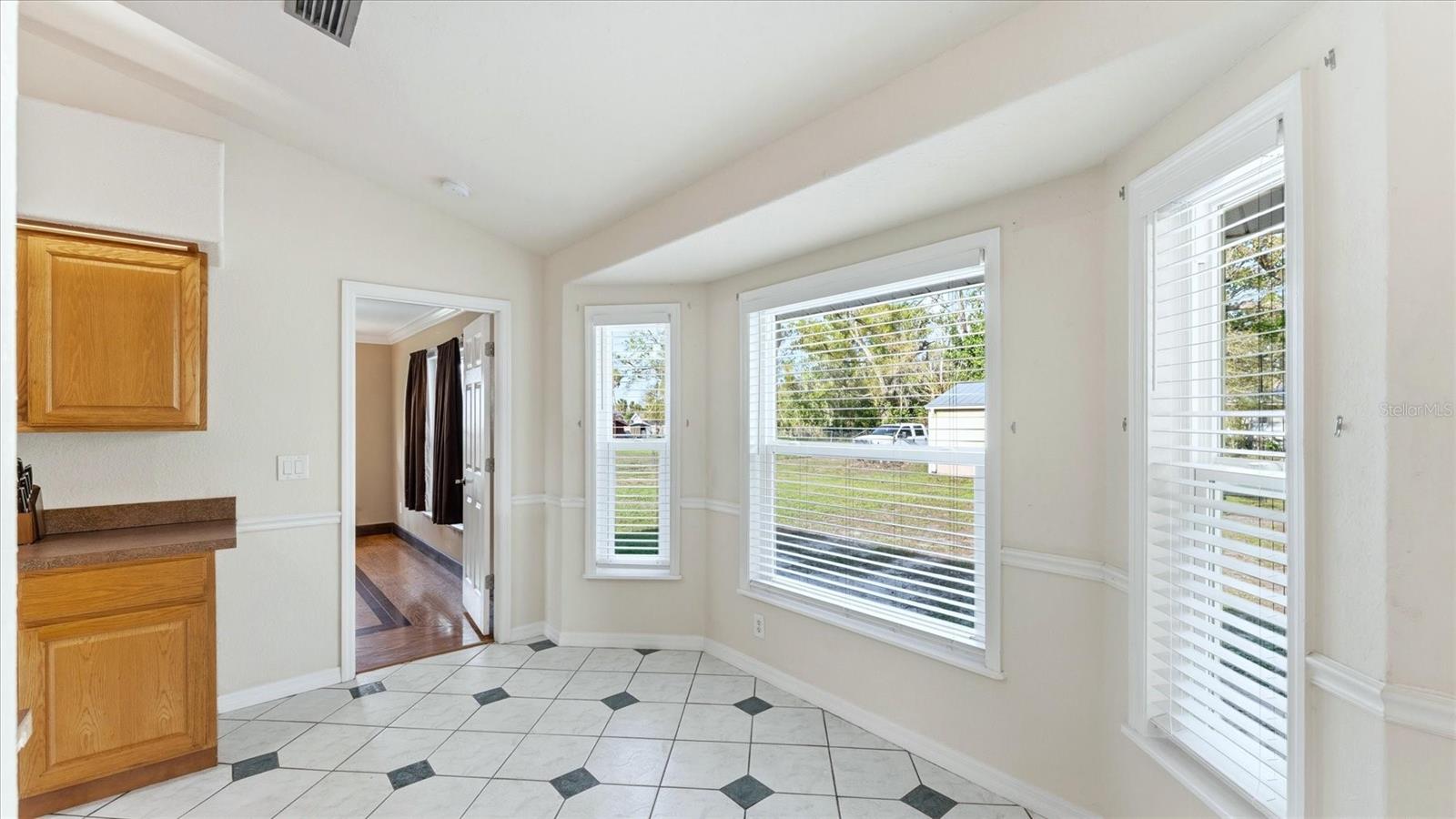 RIVER SPGS - Residential