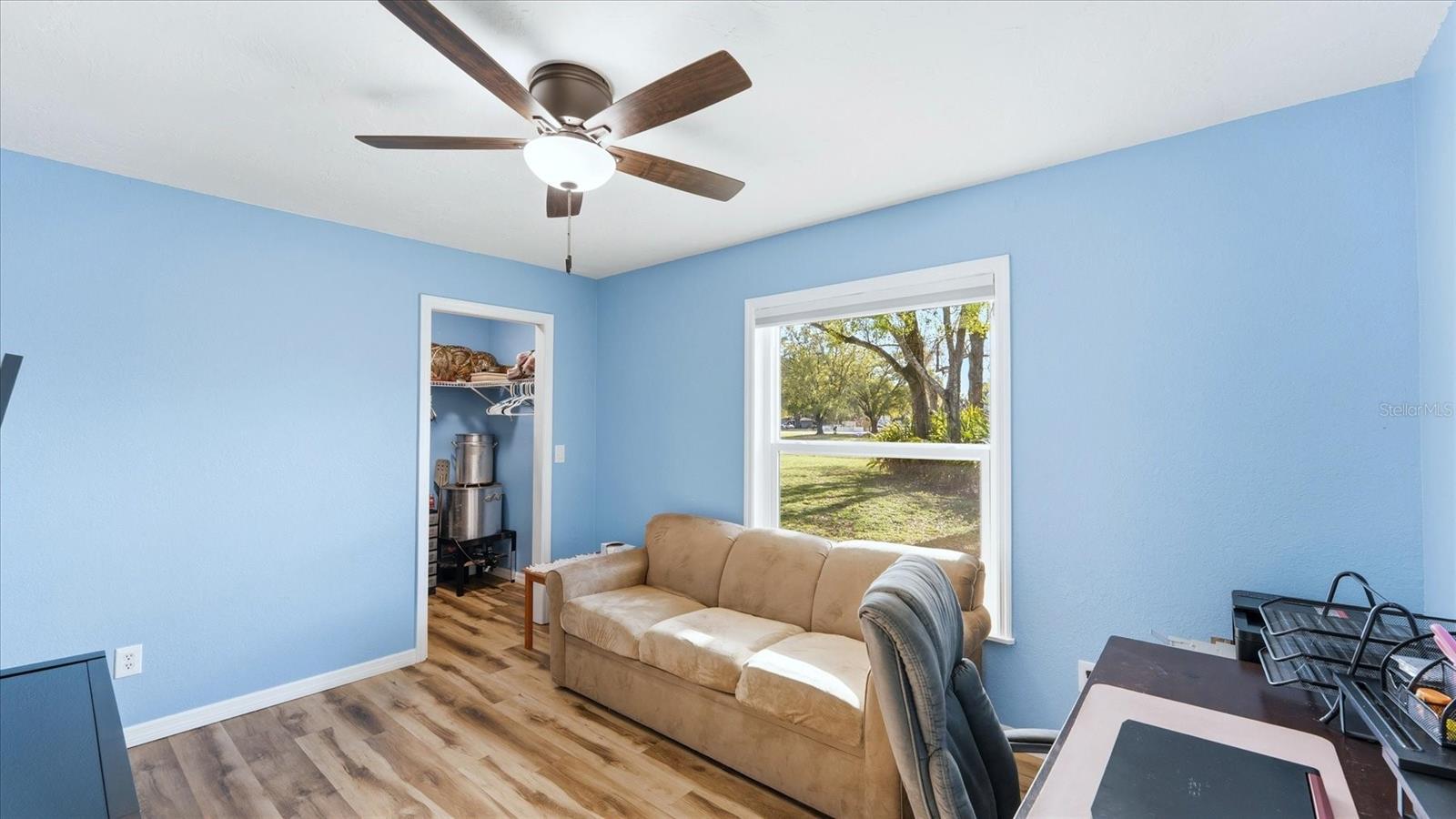 RIVER SPGS - Residential