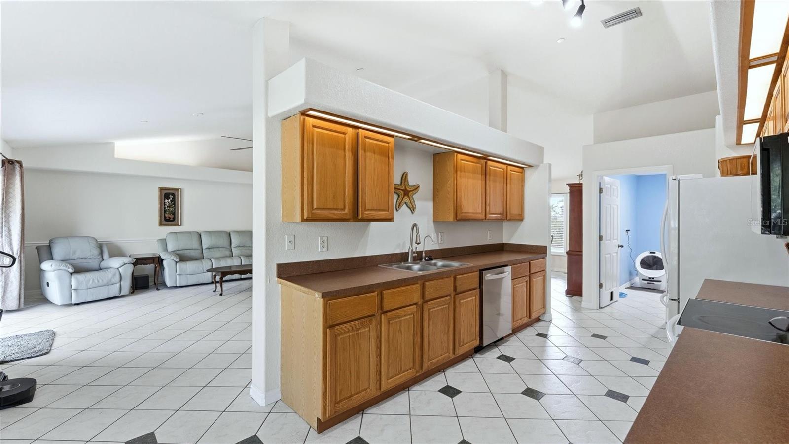 RIVER SPGS - Residential