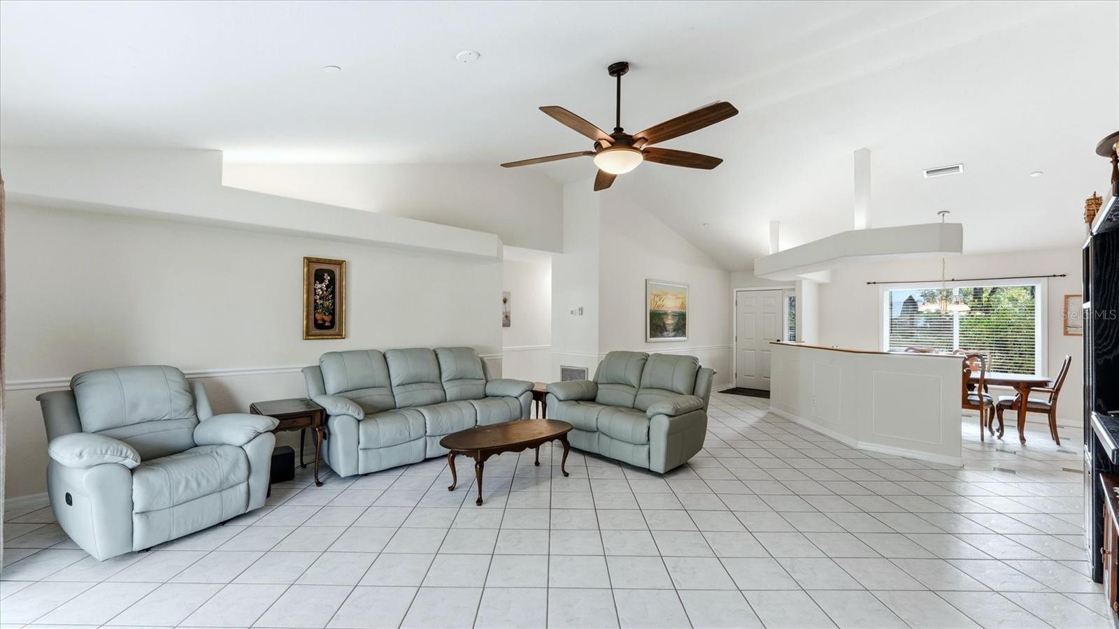 RIVER SPGS - Residential