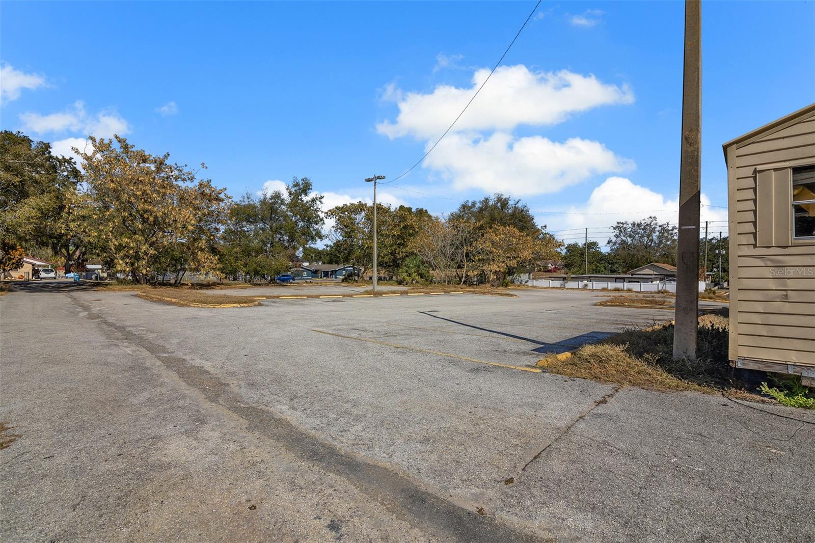 TWIN LAKE PARK SUB - Commercial Sale