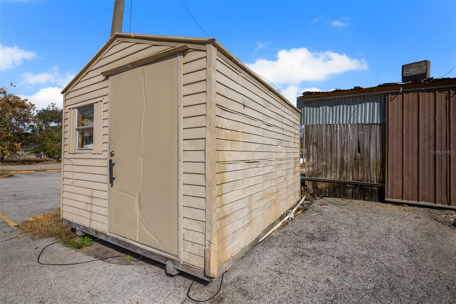 TWIN LAKE PARK SUB - Commercial Sale