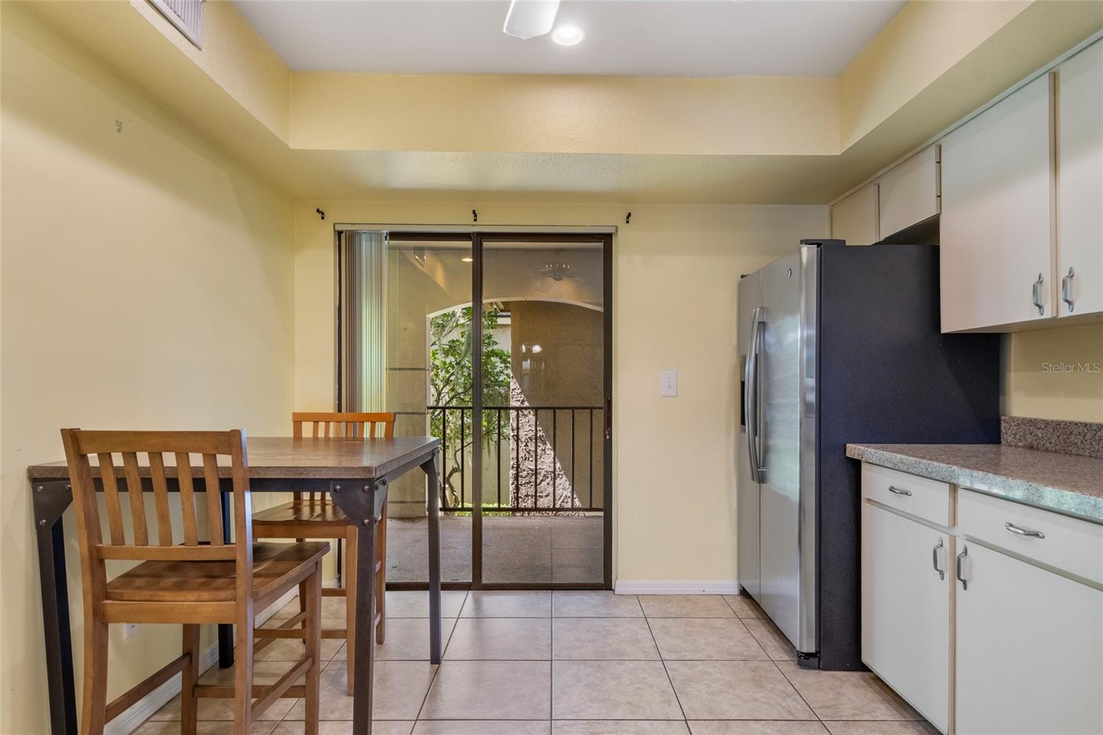 KENSINGTON PARK CONDO - Residential