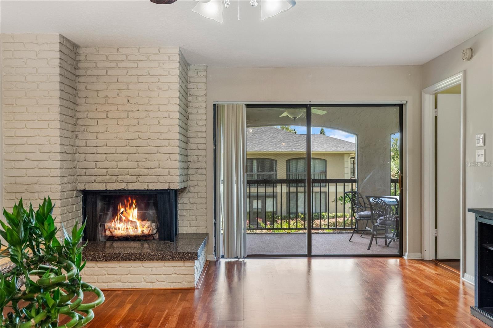 KENSINGTON PARK CONDO - Residential