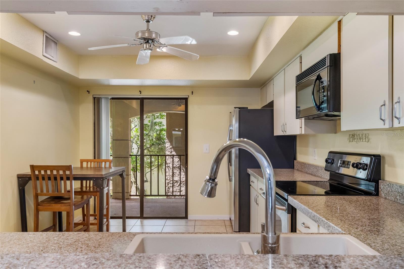 KENSINGTON PARK CONDO - Residential